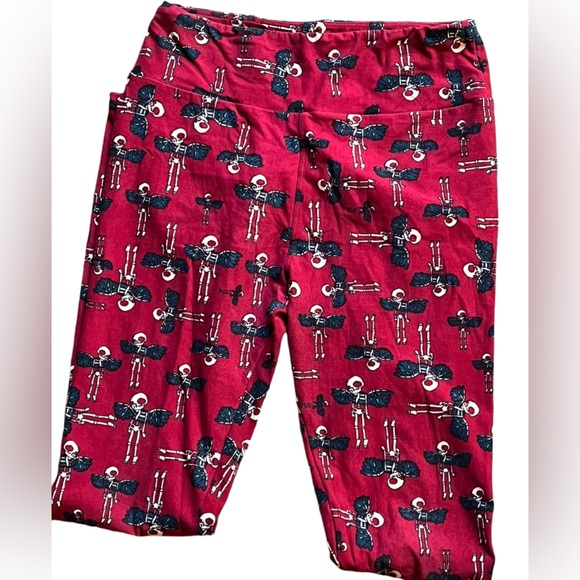 Lularoe winged skeleton leggings one size - Picture 1 of 5
